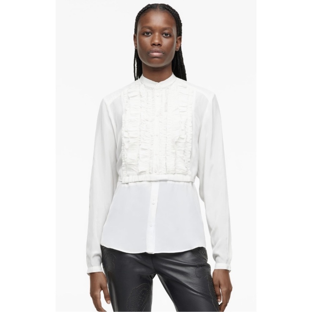 NWOT Zara White Ruffled Blouse
ZARA CONTRAST YOKE SHIRT
LIMITED EDITION